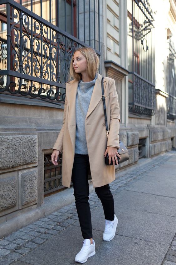 Pairing sweater, long pants, and long coat for winter days.